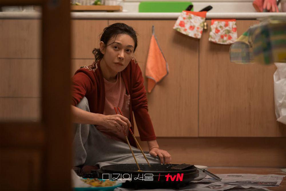 still cut drama Our Unwritten Seoul (instagram.com/tvn_drama)