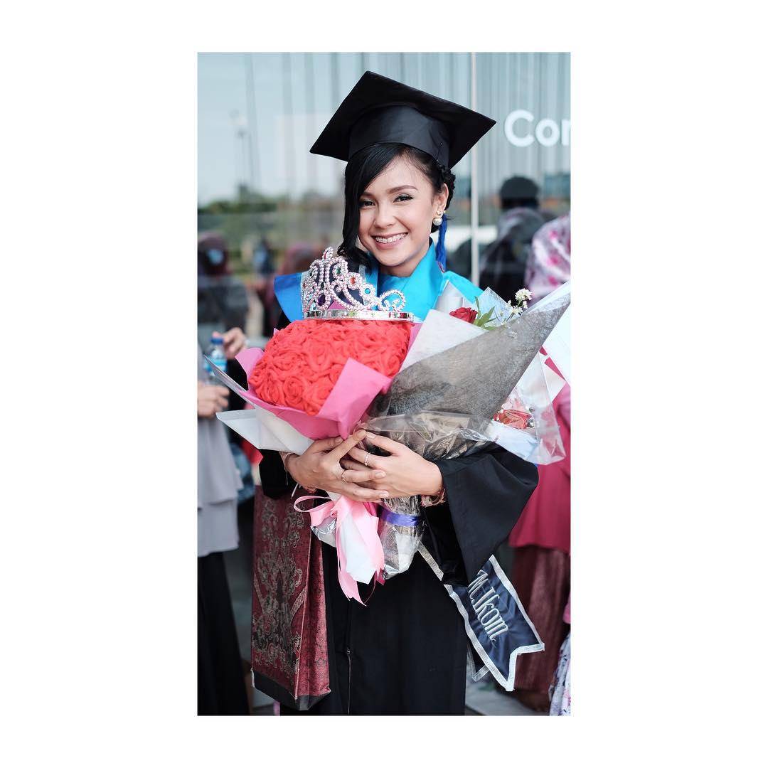 https://cdn.idntimes.com/content-images/post/20180508/1-b617bd0e43302e6bfdb767eb00e3be42.jpg