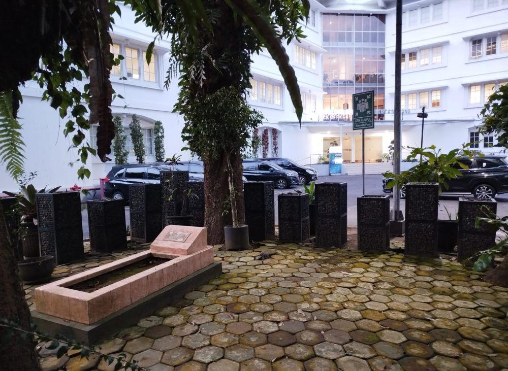 Misteri Makam Mbah Ginah yang Tak Dipindah dari Balai Kota Malang
