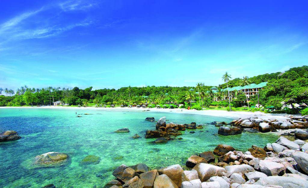 https://cdn.idntimes.com/content-images/post/20170916/2-pulau-bintan-by-hotelheritageresortcom-76c333f397427ad93f435772bf02c0fa.jpg