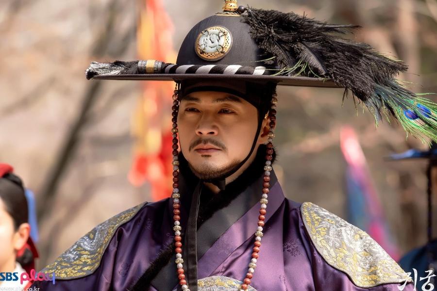8 Pengorbanan Raja Yi Sung Melawan Palcheokgwi di The Haunted Palace
