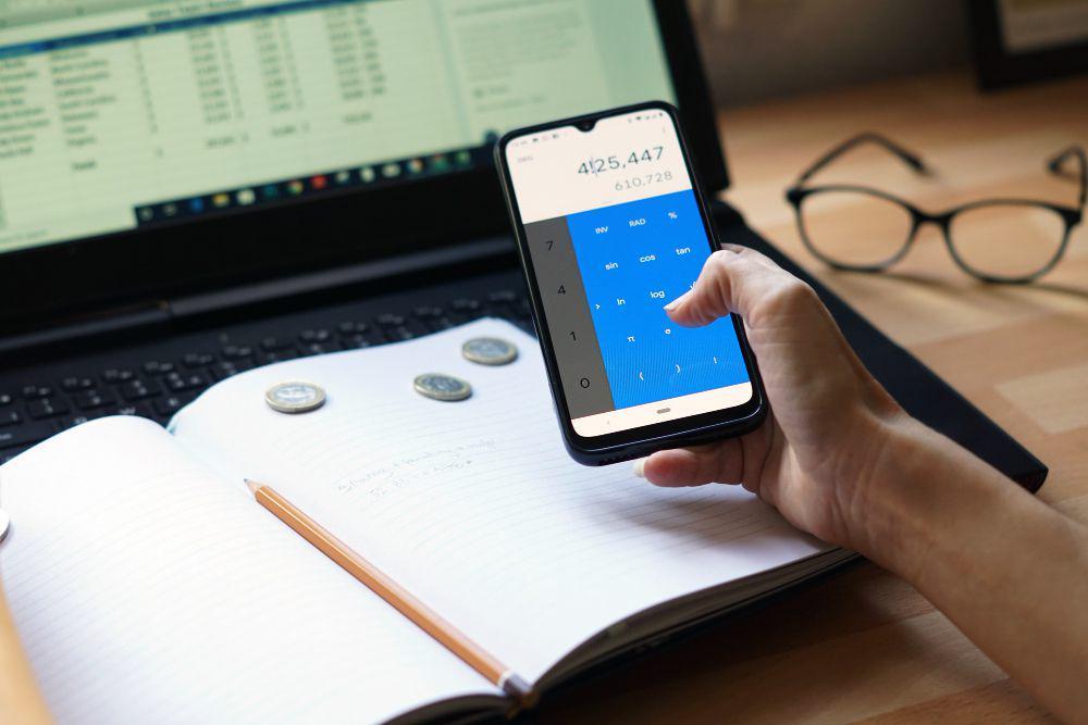 8 Aplikasi Financial Tracker untuk Mengatur Keuangan