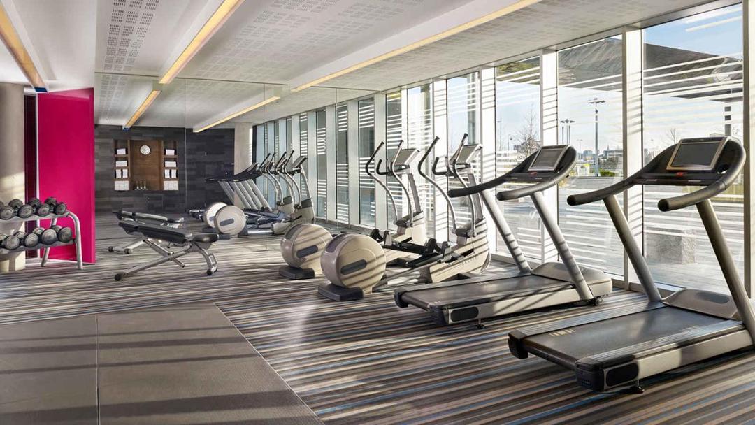 https://cdn.idntimes.com/content-images/post/20171129/aloft-london-excel-docklands-gym-961bcb6a09f5bbdfb51795393ee5da93.jpg