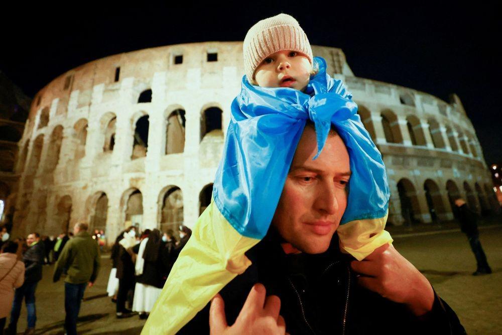 https://cdn.idntimes.com/content-images/post/20220301/antarafoto-italia-crisis-demo-26022022-5ca15fe8a732c46594438f923a512164.jpg
