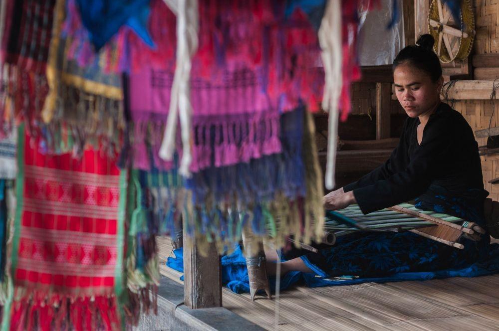 https://cdn.idntimes.com/content-images/post/20211002/antarafoto-penjualan-kain-baduy-meningkat-021021-bk-3-32463e1e7f85cb3d901f79b956e1bf05.jpg