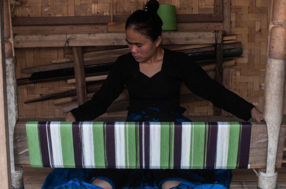 https://cdn.idntimes.com/content-images/post/20211002/antarafoto-penjualan-kain-baduy-meningkat-021021-bk-4-66b807bb40b985186f6b001b0b597793.jpg