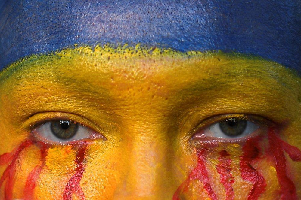 https://cdn.idntimes.com/content-images/post/20220228/antarafoto-thailand-ukrainebornartist-antiwarprotest-28022022-5e83913663645fe25e3a4c6e8d54fe71.jpg