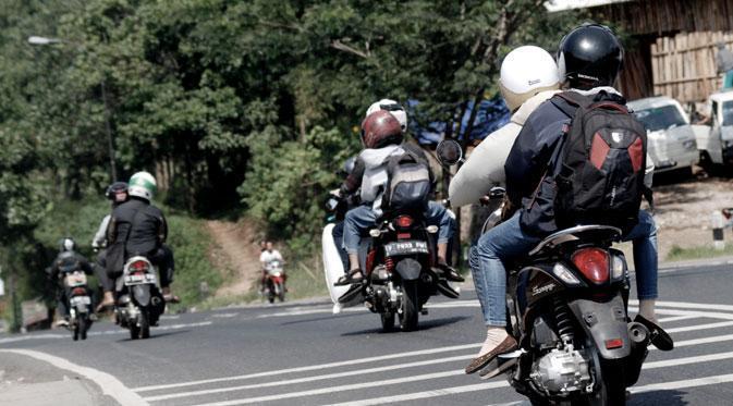 http://cdn.idntimes.com/content-images/post/20150814/arus-mudik.jpg