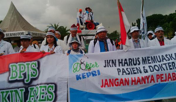 http://cdn.idntimes.com/content-images/post/20160328/bp-jurnalmuslim-48f690398c0dd0eae227cacc95e2ef5d.jpg
