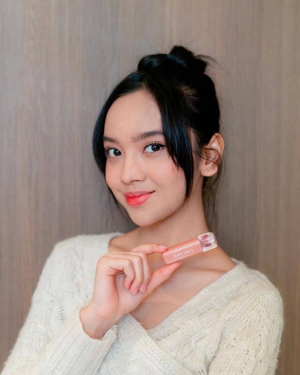 inspirasi makeup minimalis untuk remaja ala Lyodra Ginting (instagram.com/lyodraofficial)