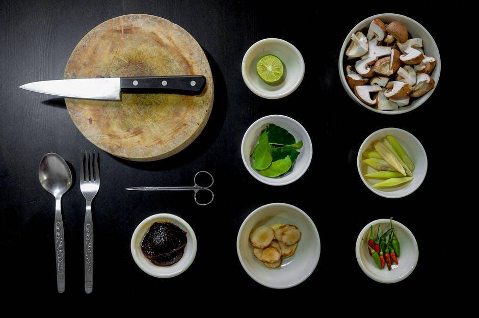 https://cdn.idntimes.com/content-images/post/20180212/cooking-ingredient-cuisine-kitchen-d69f6583eb11822cdecc00a094be7282.jpg