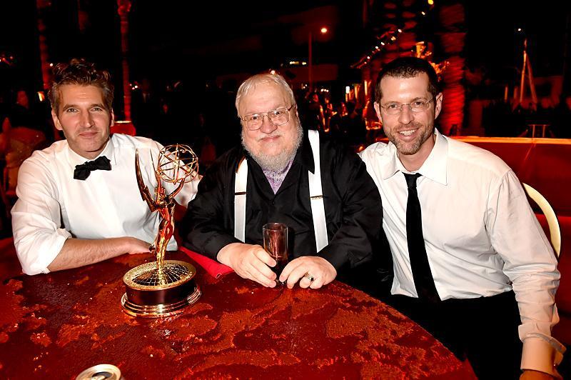 https://cdn.idntimes.com/content-images/post/20170717/d-and-d-and-grrm-4f453faca4328226af35a8c819e719c9.jpg