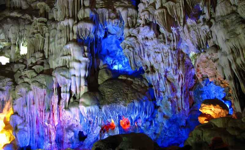 https://cdn.idntimes.com/content-images/post/20170724/dau-go-cave-c77089a672883151c4de949eb7faa1b2.jpg