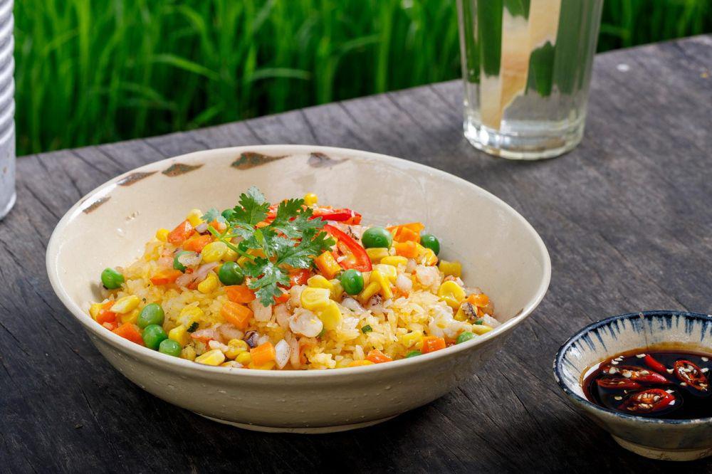 8 Isian Nasi Goreng Hong Kong, Rasanya Berwarna