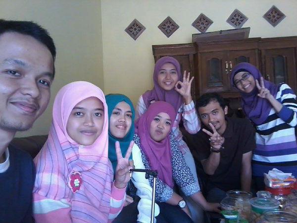 http://cdn.idntimes.com/content-images/post/20150926/gebetankelas15.jpg