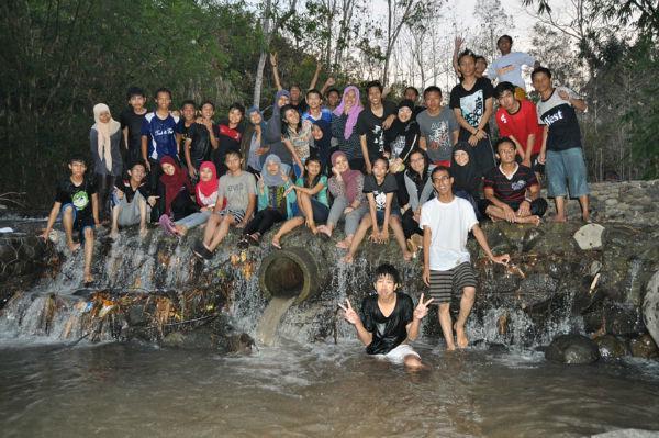 http://cdn.idntimes.com/content-images/post/20150926/gebetankelas21.jpg