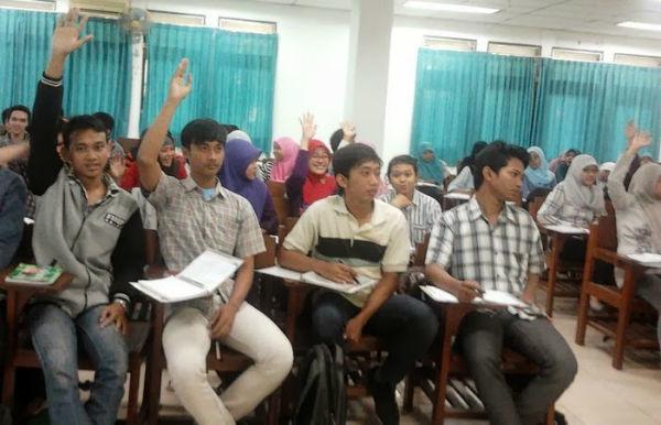 http://cdn.idntimes.com/content-images/post/20150926/gebetankelas4.JPG