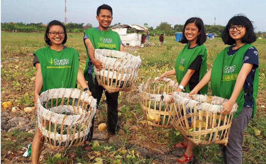https://cdn.idntimes.com/content-images/post/20180313/gleaning-gardapangan-327ec4f447da618c993935baef7aa46b.jpg