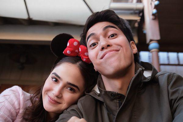 7 Potret Kejutan Ultah ke-26 El Rumi, Romantis dari Syifa Hadju