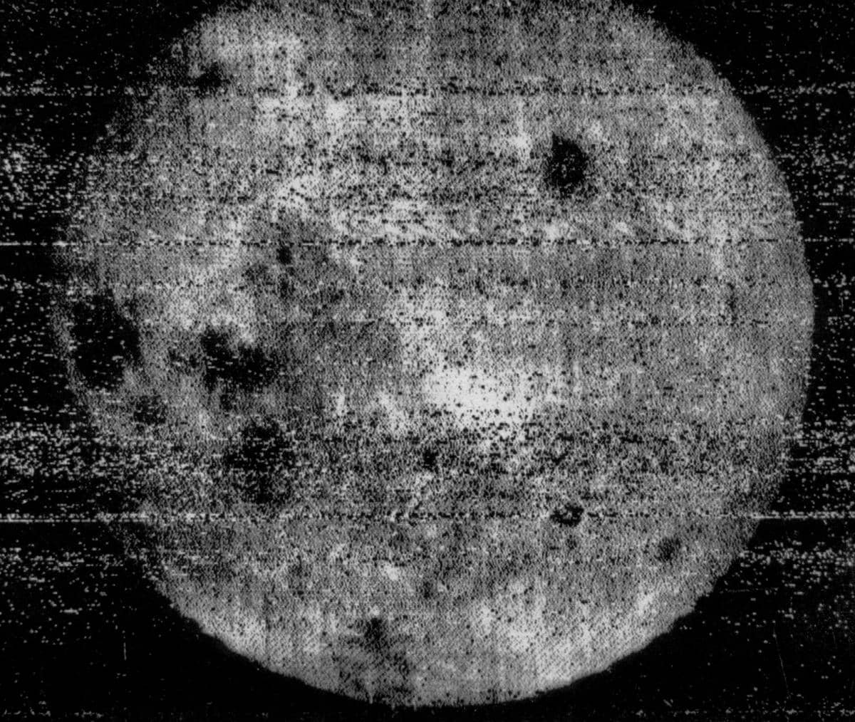 https://cdn.idntimes.com/content-images/post/20170417/iconic-space-photos-luna-3-dark-side-of-moon-nasa1-cb3efc28f1150f030535de3e423e6023.jpg