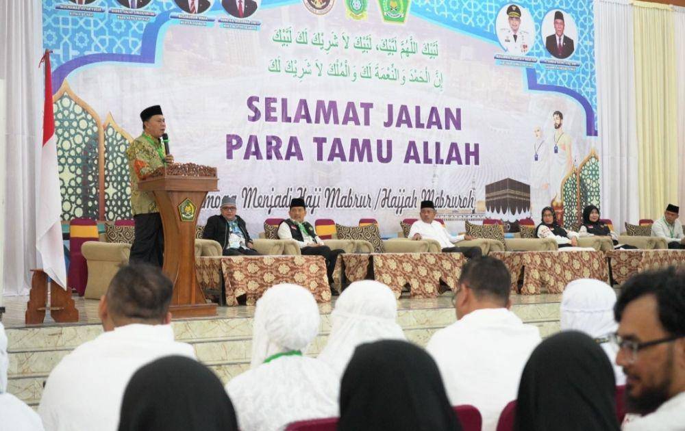 Keberangkatan jemaah calon haji kloter 24 di Embarkasi Medan (Dok. Istimewa)