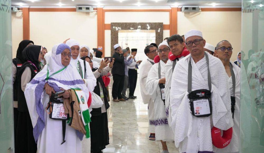 Keberangkatan jemaah calon haji kloter 24 di Embarkasi Medan (Dok. Istimewa)