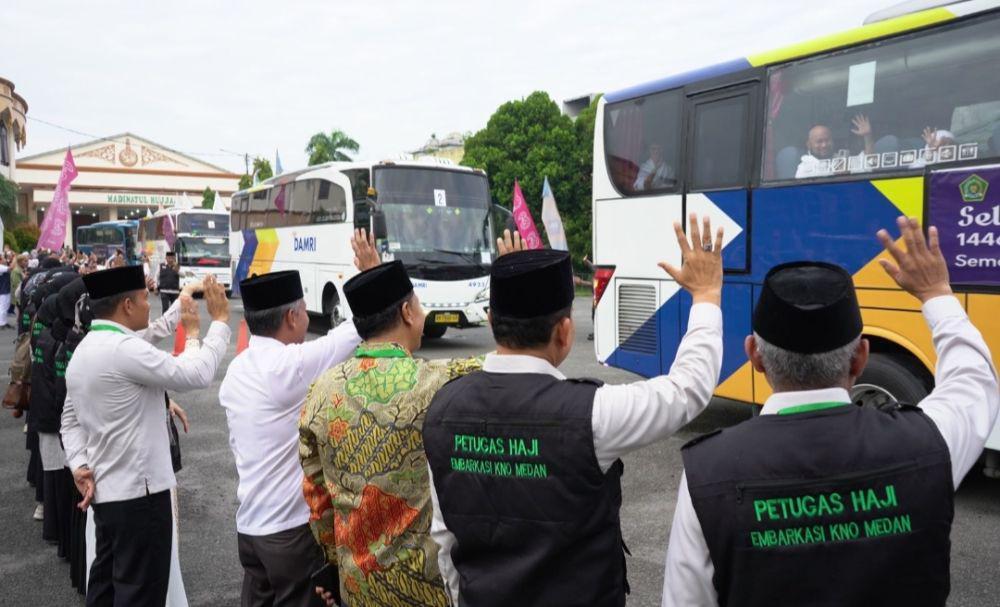 Kloter Pamungkas Embarkasi Medan Berangkat ke Tanah Suci