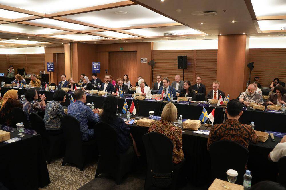 Menkes Acko Ankarberg Johansson,  mengunjungi ke MRCCC Siloam Hospitals Jakarta/ dok Siloam