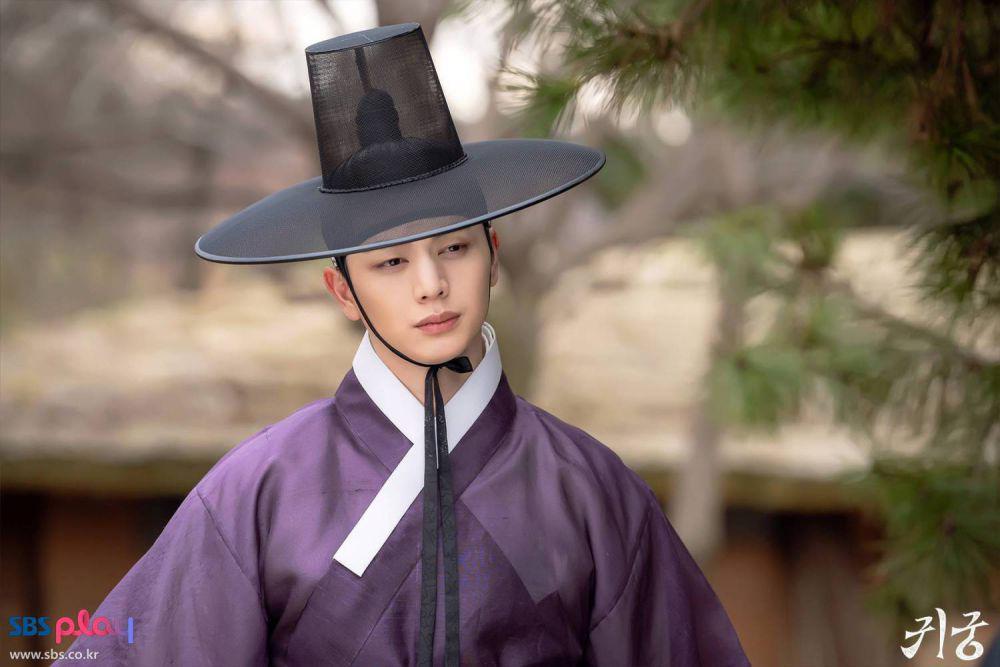 7 Perspektif Gang Cheol terhadap Manusia di The Haunted Palace, Muram!