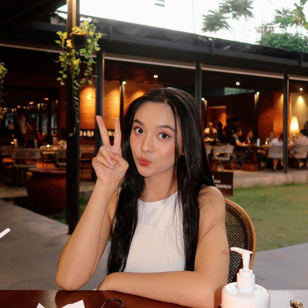 inspirasi makeup minimalis untuk remaja ala Lyodra Ginting (instagram.com/lyodraofficial)
