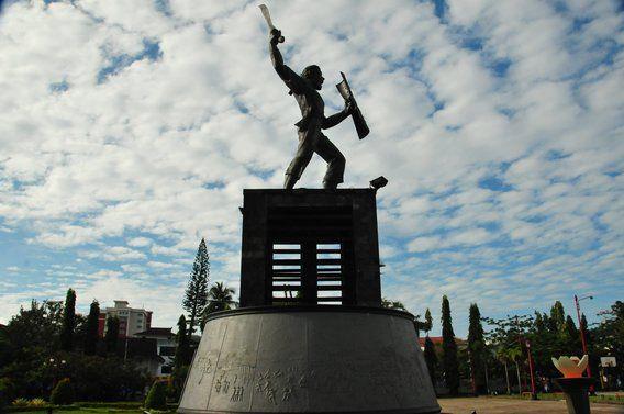 http://cdn.idntimes.com/content-images/post/20160107/monumen-4eeeb184a01aabb965d4199a02289bde.jpg