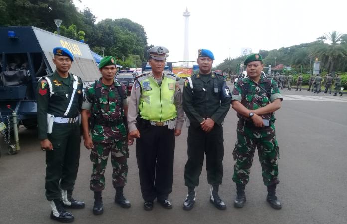 https://cdn.idntimes.com/content-images/post/20190501/pengamanan-hari-buruh-8358a5ac7adb59b3cccca8de4ba53139.png