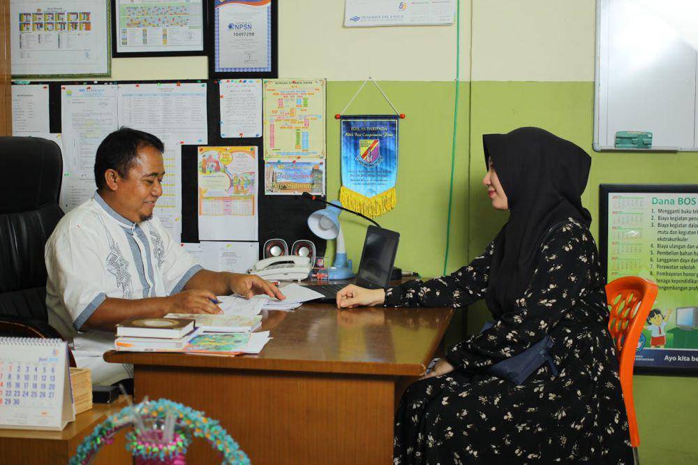 Pertemuan guru dan orang tua murid (pexels.com/Junior Developer)