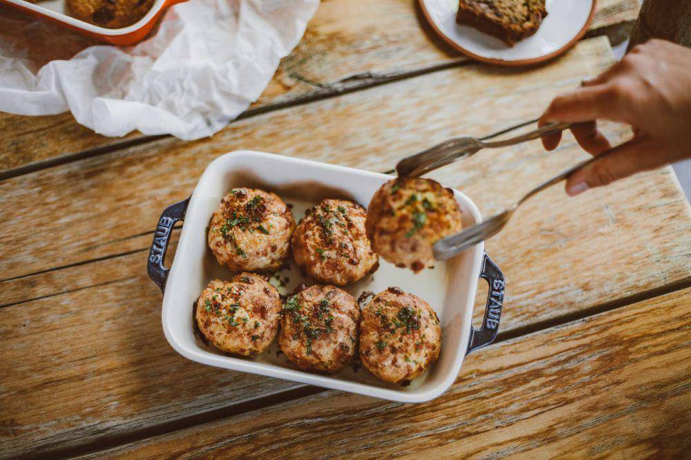 ilustrasi greek meatballs (pexels.com/ROMAN ODINTSOV)