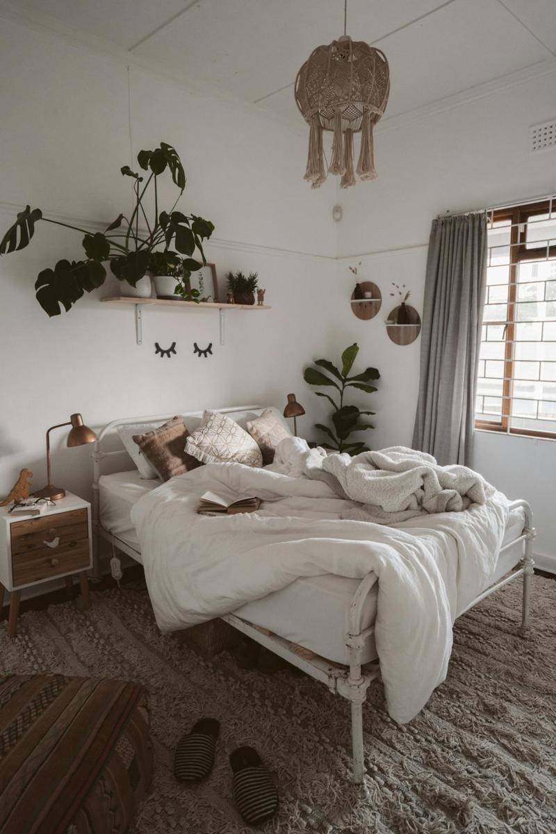 ilustrasi dekorasi macrame di kamar tidur (pexels.com/Taryn Elliott)