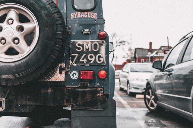 plat nomor mobil (pexels.com/Craig Adderley)