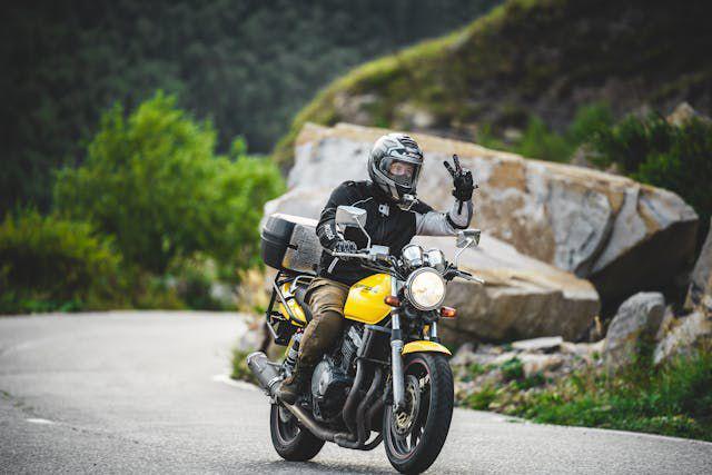 7 Motor Listrik untuk Touring, Jarak Tempuhnya Jauh