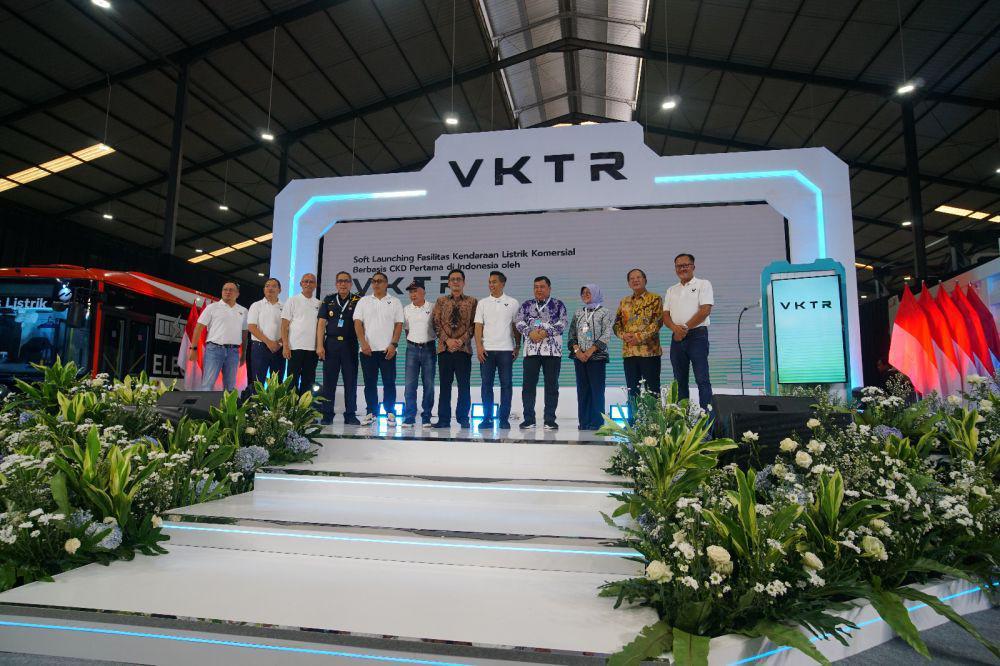 Grup Bakrie Resmikan Pabrik Perakitan Bus Listrik Pertama di RI