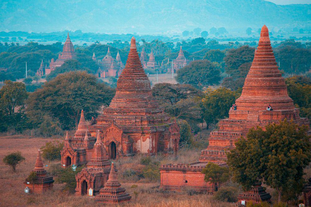 Bagan, Myanmar (https://www.pexels.com/@BorisUlzibat)