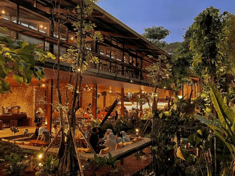 The Waterfall Resto by Godongijo: Kuliner Alam dan Rekreasi di Depok