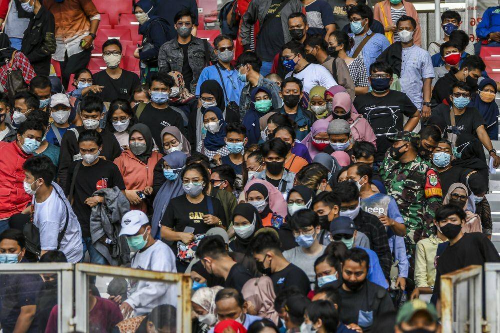 https://cdn.idntimes.com/content-images/post/20210628/rsz-antarafoto-vaksinasi-massal-di-jakarta-26062021-gp-1-cddaa9f3ba939fb0af0f4fa823571be8.jpg
