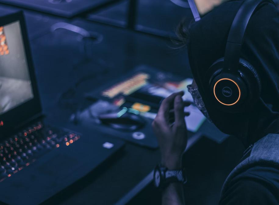 ilustrasi gaming (unsplash.com/Fredrick Tendong)