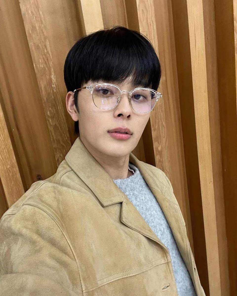 potret Yoo Seon Ho (instagram.com/official_yooseonho)