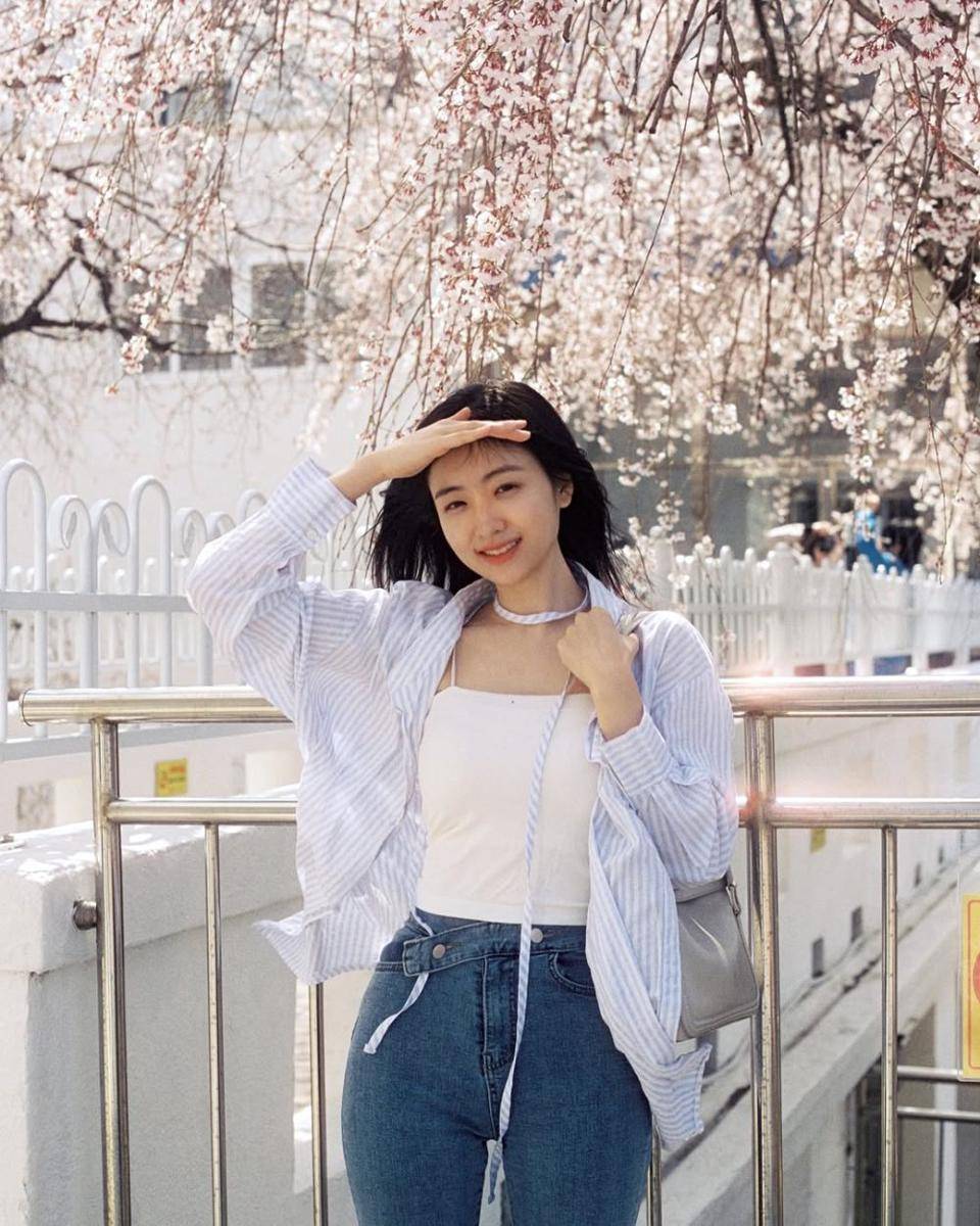 Hyewon (instagram.com/reacxunx)