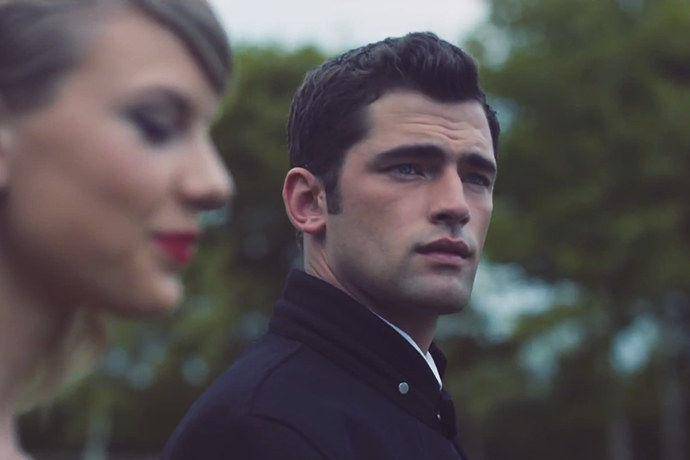 http://cdn.idntimes.com/content-images/post/20160129/taylor-swift-model-video-blank-space-4df7418ec260ad8e1a5695cc9cf3d9b6.jpg