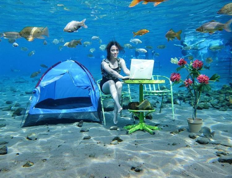 https://cdn.idntimes.com/content-images/post/20170913/umbul-ponggok-spot-fotografi-bawah-air-paling-keren-di-klaten-lhqxbabx08-51d7057a78b45602753b0ce1747690b3.jpg