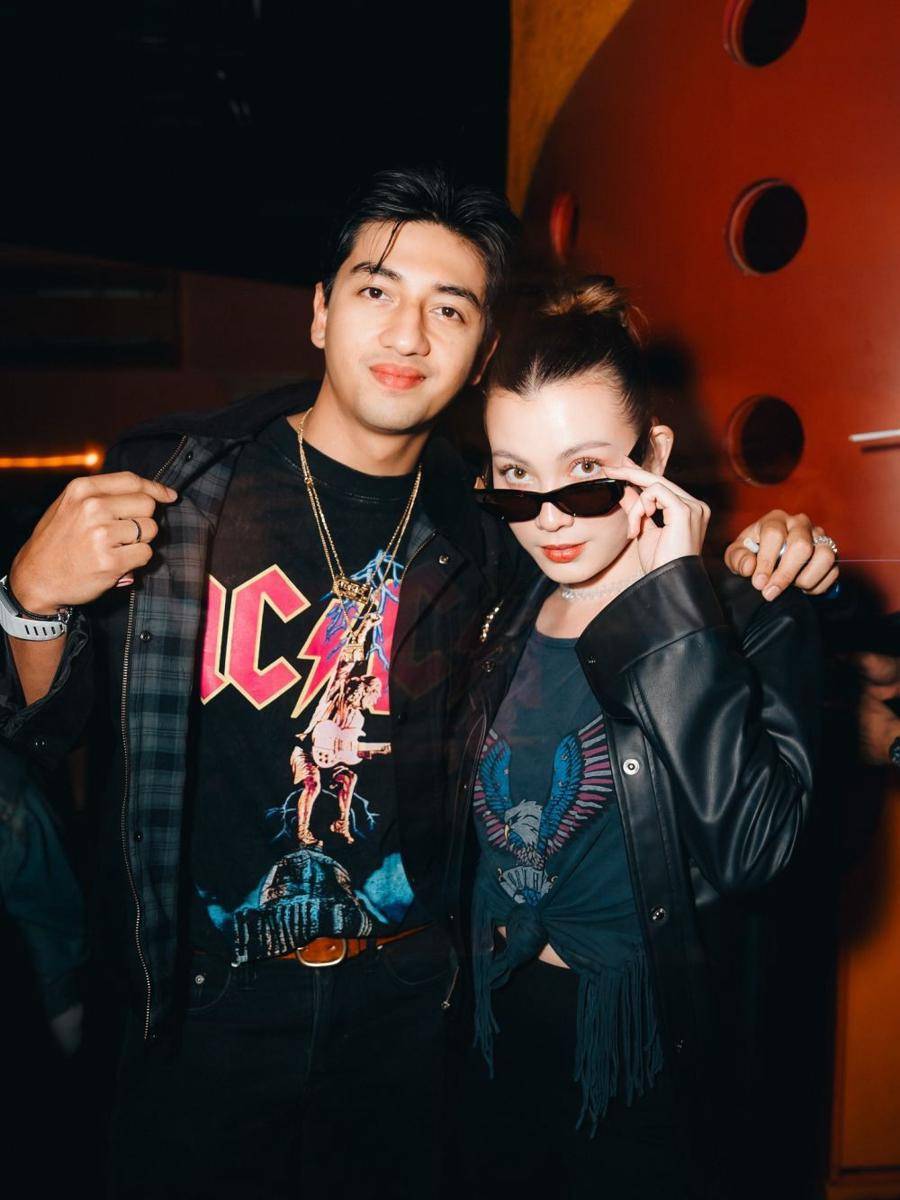 artis di ulang tahun El Rumi (Instagram.com/harrisvriza)