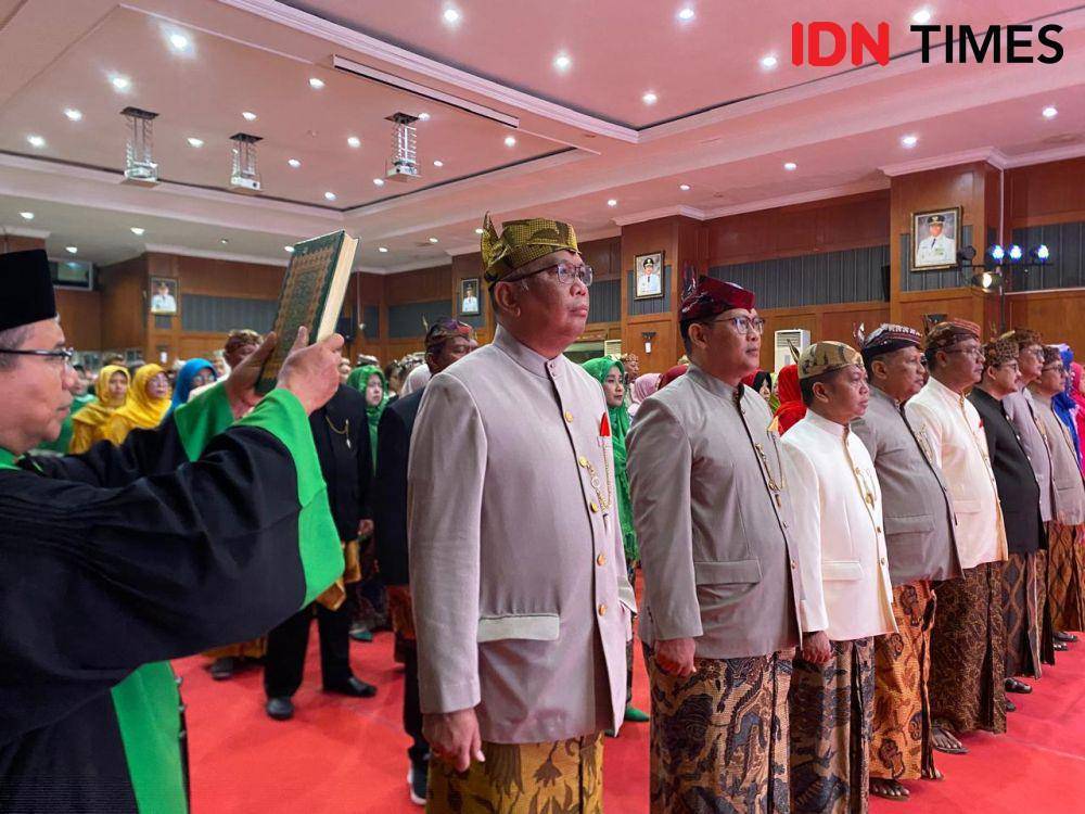 Pelantikan pejabat di Pemkot Surabaya. (IDN Times/Khusnul Hasana).