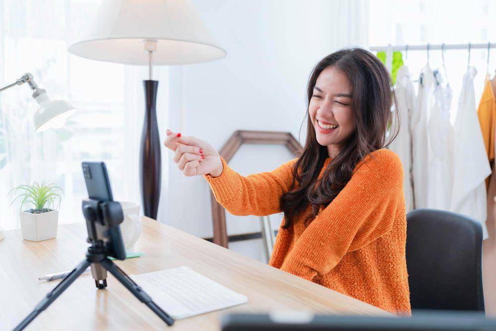 ilustrasi menjadi influencer (freepik.com/lifestylememory)