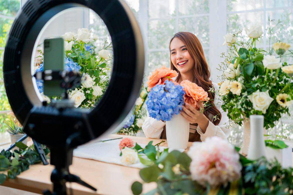 ilustrasi menjadi influencer (freepik.com/lifestylememory)